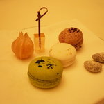 レストラン クレッセント - プティフール