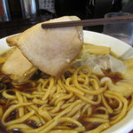 麺匠 中うえ  - らーめん　７００円　ＢＬＡＣＫ　2016/5