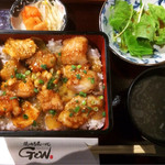 GON - ホルモン丼ランチ