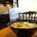 トリイチ - 鶏白湯ラーメン(塩)＋トリチキつくね