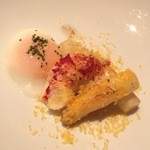 フレンチ サクラ - オマールエビと白アスパラ