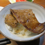 焼肉 大貫 - 新潟のコシヒカリのご飯＆肩ロース芯