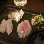 アキバの酒場 - 3点もりが4点盛りへグレードアップΣ(ﾟДﾟ)？