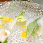 ステーキ懐石都 春日 - 空豆のムース '16 4月上旬