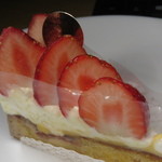 スイーツガーデン ユウジアジキ - 【再訪18】苺の軍艦巻き