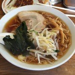 亀戸ぎょうざ - ラーメン450円