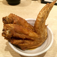 里葉亭 - 手羽先は外はパリパリ中はホロホロ