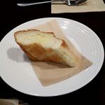 フルーツピークス - パスタにセットのパン