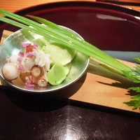 祇園 なん波 - タコの湯引きとアスパラのムース