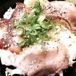 KASUYA - ミニ豚塩カルビ丼