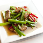 Stir-fried komatsuna and crispy pork