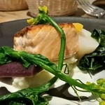 ラターブルドゥシュエット - 【H28.4.18】ノルウェーサーモンのポワレ・ヴァンブランソース。