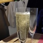 ラターブルドゥシュエット - 【H28.4.18】クレマン・ダルザス・ブリュット・ツィルンヘルト。