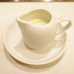 シャンペトル - ランチコース 2700円 のミルク