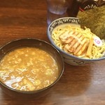 Menya Bushidou - 濃厚豚骨魚介つけ麺(中) ¥780。甘めのつけ汁がいい感じ。