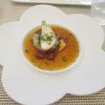 ビストロ ダイア - 北海道伊達産貝穀豆と豚肉の煮こみ　アイヌネギ風味
      北海道産キタアカリと蕪のピューレ H28.5月再訪