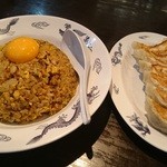 帝軒 - カレー焼き飯とぎょうざ