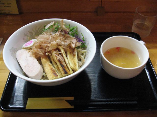 ガレージ店舗にガスランプ　ジャックダニエル ガレージ店舗にガスランプ ジャックダニエル ガレージ店舗にガス