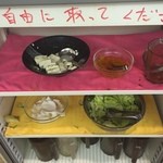 萬家餃子房 - サラダバー