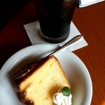 mju:z - アイスコーヒー＆シフォンケーキ
