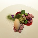 レフェルヴェソンス - (2016/5 昼) 緑の山：空豆のクレームと桑の実のコンフィチュール、トンカ豆のアイスクリーム