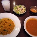 スバ - チキンカレー&ネパールチャーハンセット