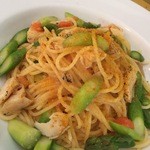 クチーナ イタリアーナ パーチェ - 【2016.5】ツブ貝とアスパラのパスタ