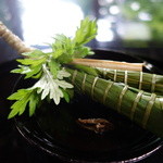 Ungetsu - 鯛の押し寿司