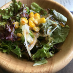 らっきょ大サーカス - 平日 サービスのサラダ