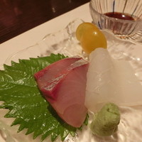神宮前もくち - 【造り】　二種盛り合わせ
                