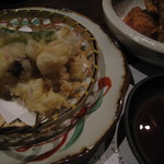 Shunsen dainingu urinya - 甲いかの天ぷら、ふぐの唐揚げ