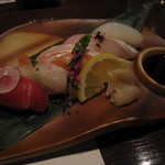 Shunsen dainingu urinya - おまかせにぎり寿司