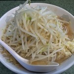 ラーメン二郎 - ラーメン(小)＋野菜多め＋にんにく少なめ