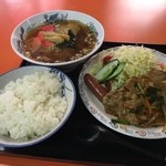 国立飯店 - 焼肉ライス･半ラーメン1000円