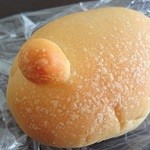 パリのパン屋さん ボンジュール - 雪うさぎ（150円）。