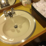 にくの匠 三芳 - トイレに。