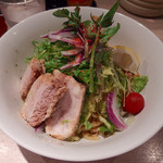 アジトイズム - 【イレギュラー】創作冷やしまぜそば（旧名サマソニ）800円