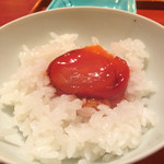 にくの匠 三芳 - 卵黄のしょうゆ漬け。