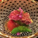 にくの匠 三芳 - ホワイトアスパラとフルーツトマトミスジの冷菜。