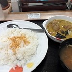 松屋 - グリーンカレー ライス大 ¥650