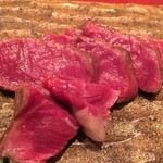 にくの匠 三芳 - ラム芯のタタキ。