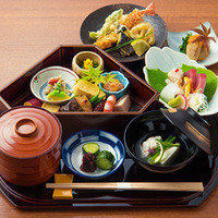 ● 華やぎ御膳