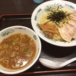 Hidakaya - なんかお昼ザル中華たべたいと思ったことが、フラッシュバックして、深夜の和風つけ麺。
                        ご馳走様でした。