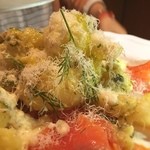 カトリカ - #BCMKR! ケーパーとディルが清々しく パルメザンは惜しみなくぶちまかっている