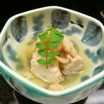 栄寿司 - 付き出し（タコの子の煮物）