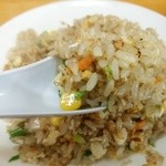 サッポロラーメン 新居浜西店 - お母さんが作った熱々焼飯ウマウマ。