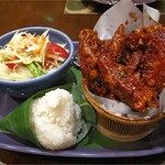 nara thai cuisine - ガイトート、ソムタム、カオニャオのセット200バーツ