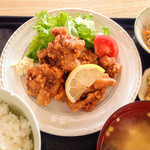 鈴木屋 - からあげ定食650円、単品400円