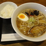 一の寅（こってりスープ）７５０円