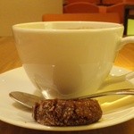 パティスリー アンド カフェ デリーモ - サービスのクッキー付